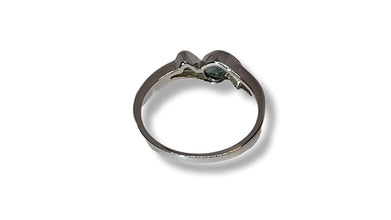 Women´s silver ring with 0.7 ct Gold Sheen Sapphire Ohararings