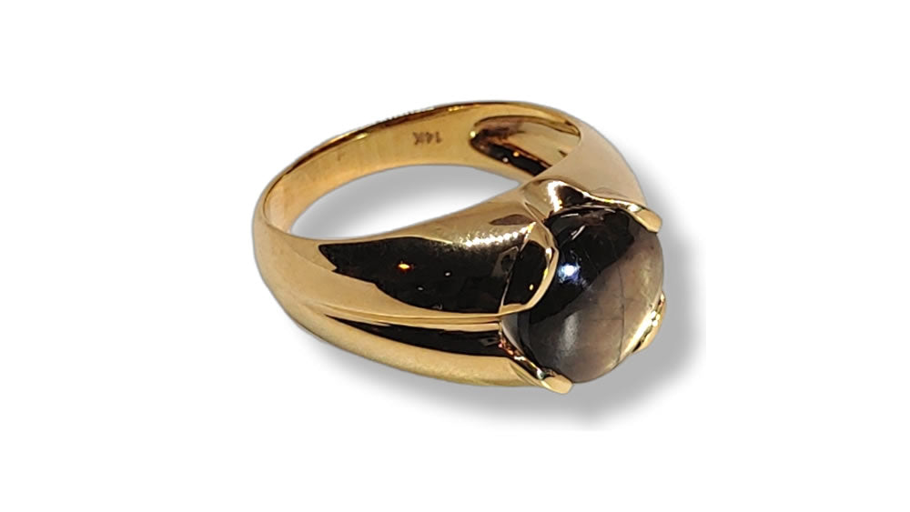 Men´s 14 k gold ring with 8.50 ct Gold Sheen Star Sapphire Ohararings